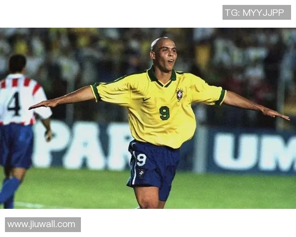 英国队足球明星的辉煌历程与他们对足球的热爱与贡献